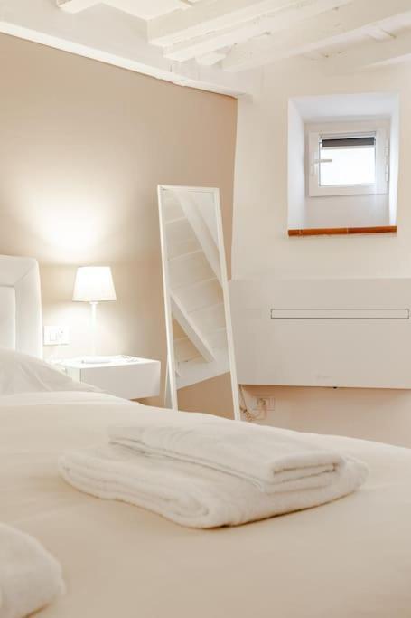 Amazing Apartment In Piazza Santa Croce Firenze מראה חיצוני תמונה