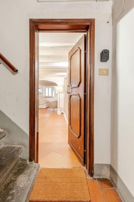Amazing Apartment In Piazza Santa Croce Firenze מראה חיצוני תמונה